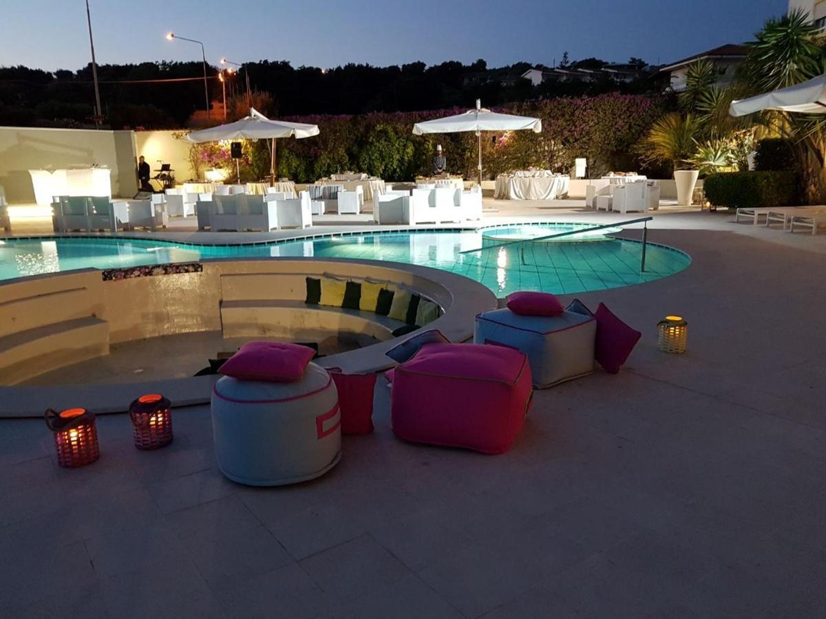 Sunshine Club Hotel Centro Benessere Ricadi Kültér fotó